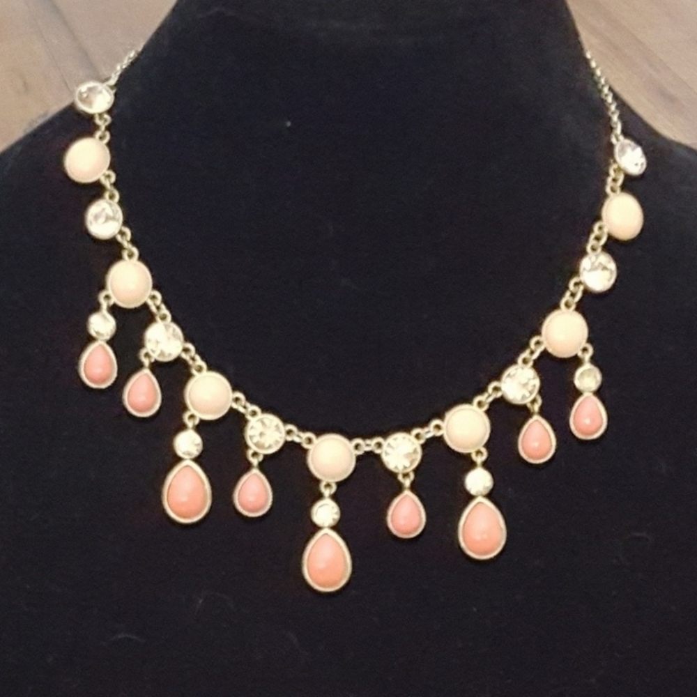 Vintage - Gold Cream &‎ Apricot Trifari Necklace